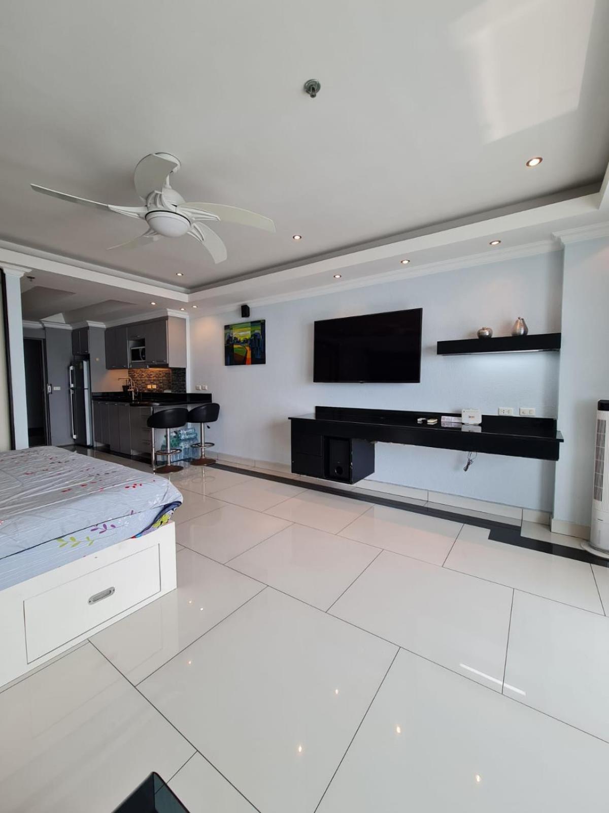 View Talay Condominium By Vlad Property Паттайя Номер фото